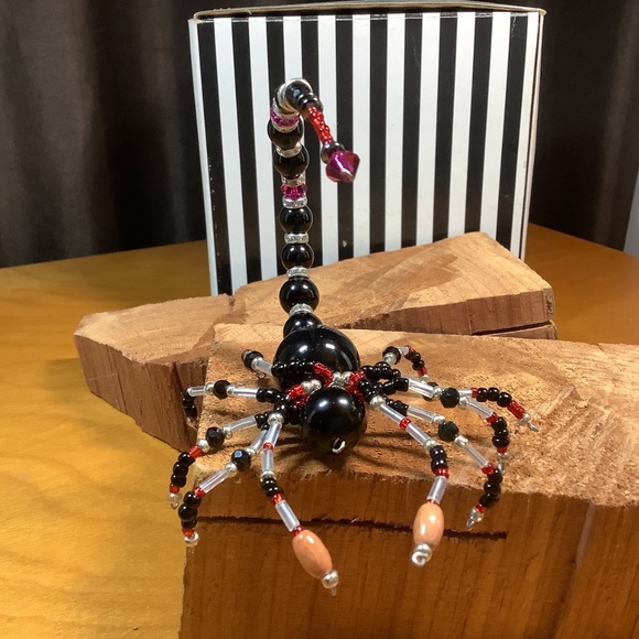 #Scorpion - Picture 3 of 4